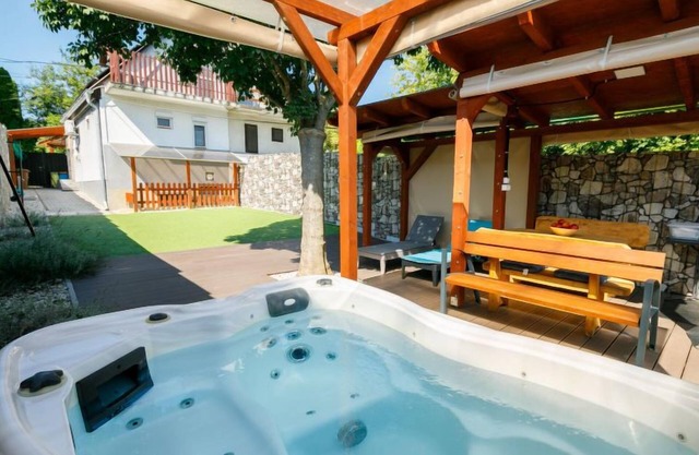 Particia by Interhome