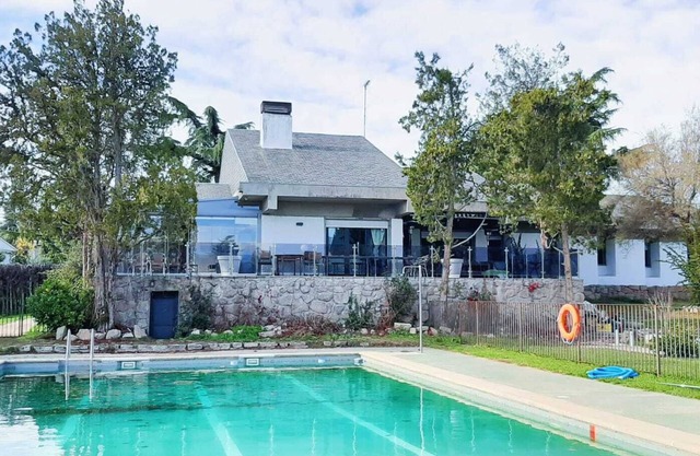PasiasHouse Casa de la Sierra Madrileña, Private and Exclusive