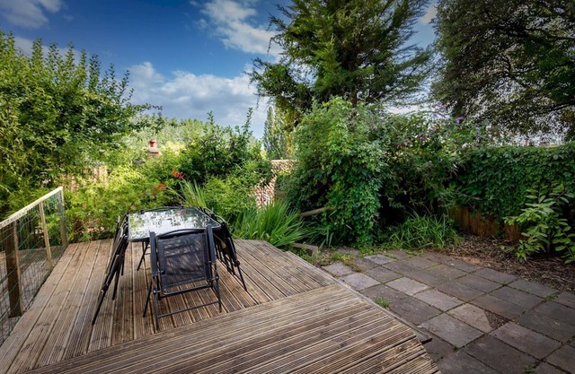 Pass the Keys | Breathtaking 18th Century House