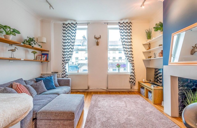 Pass the Keys | Cozy Balcony Flat 1-Min to Balham Tube