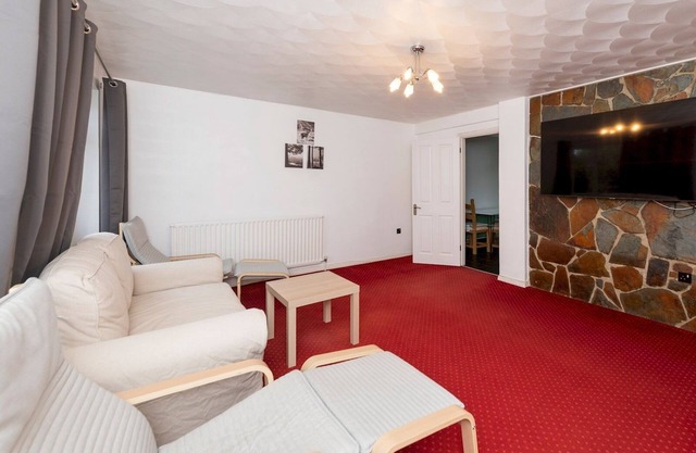 Pass the Keys | Detached family home with garden and free parking