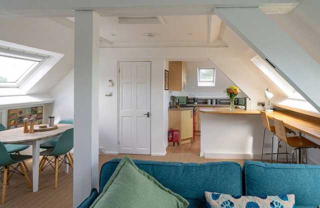 Pass the Keys | Tranquil & cosy apartment in centre of Avening