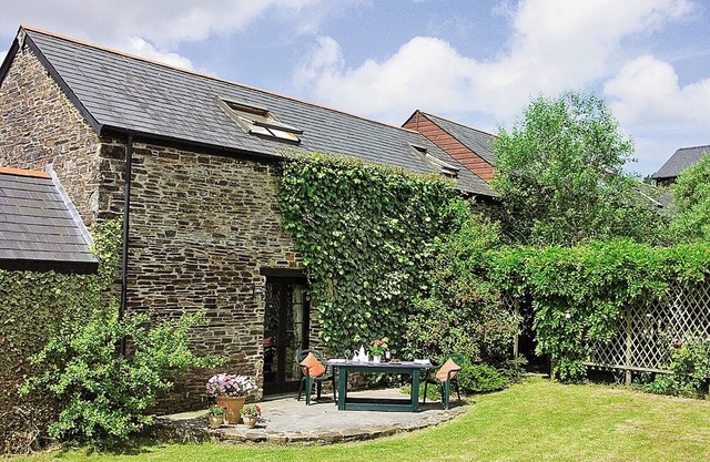Passion Flower Cottage - E1468