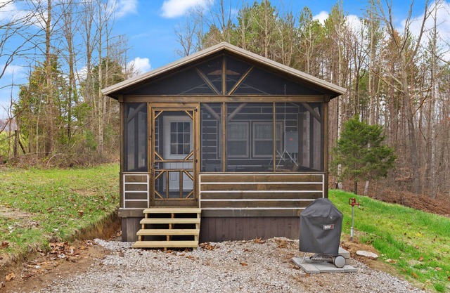 Patoka Lake Cabin-Lake Pointe Cabin II-Hoosier National Forest-New in 2025!
