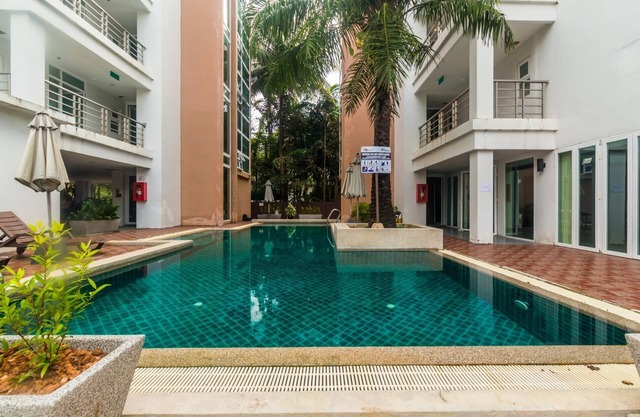 Patong apartment walk to beach HLC501