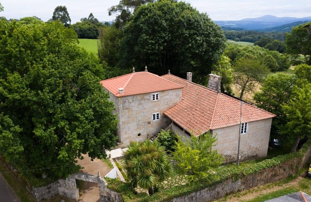 Pazo del Siglo Xvii en el Corazón de Galicia