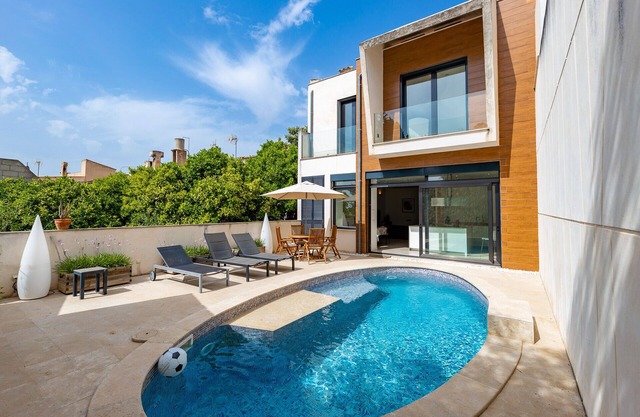 PDR 15 - 6 pax - Private pool, modern house