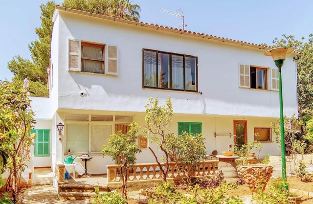 PEACE AND HAPPINESS NEAR THE SEA