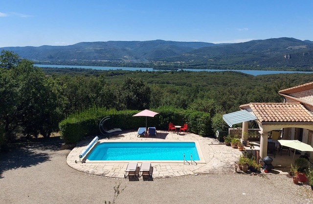 Peace & Quiet, Relaxing Environment. Montelimar, Provence, Drome, Non-Naturist