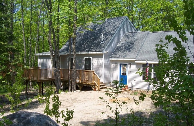 Peaceful 2+ BR home near Saco River, NH & ME resorts, mins to Fryeburg/Bridgton
