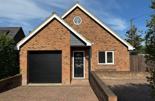 Peaceful 4 bed holiday home 2 ensuite 1 bathroom - Pet Friendly
