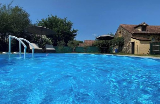 Peaceful, comfortable retreat with poolnn