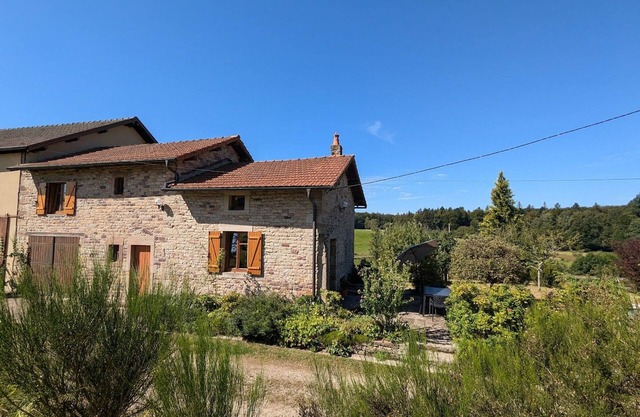 Peaceful cottage with garden and pets allowed at Gruey-lès-Surance
