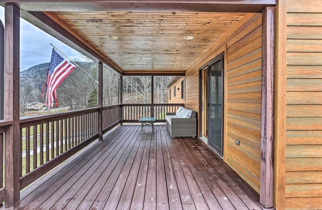 Peaceful Hancock Home w/Patio, Deck & Grill!