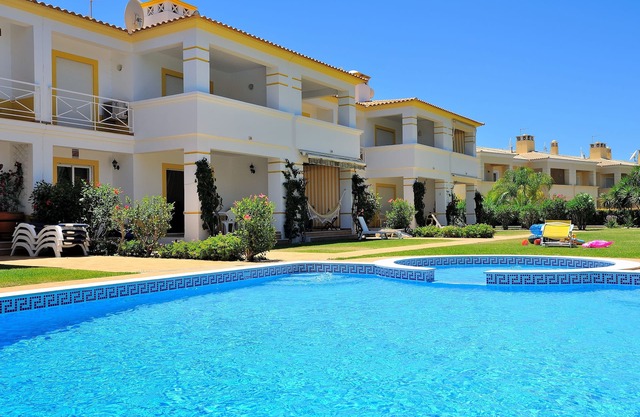 Peaceful Location, Directly Facing The Swimming Pool, Gardens and Millenium Golf