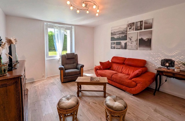 Peaceful lodging in La Vernotte for 4 people