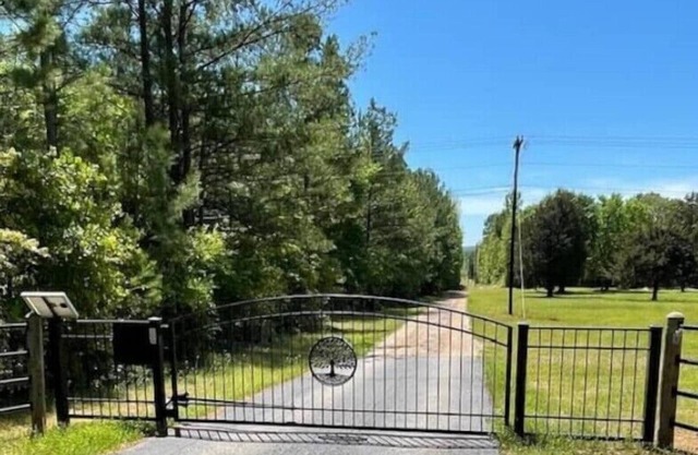 Peaceful Nature Retreat at Bullard