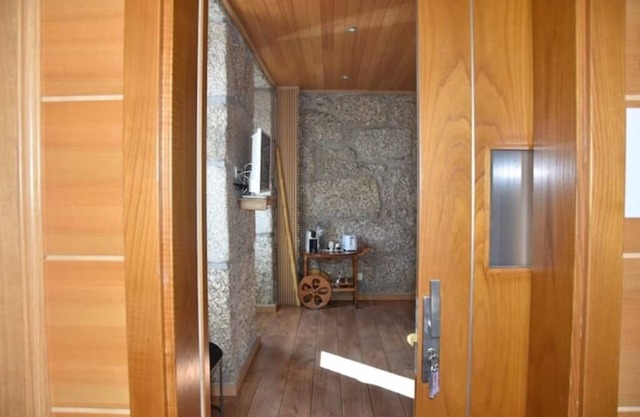 Pearl Room with private bathroom