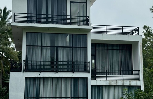 Pearl White Residency-Villa