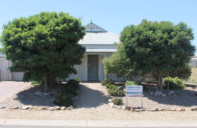 Pebbles Cottage in Normanville