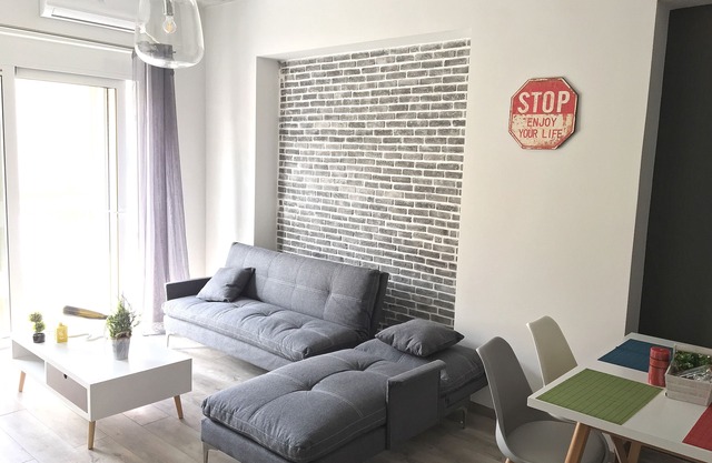 Pegasus Amazing Flat, 2min walk from the beach and 7min walk from Old Town