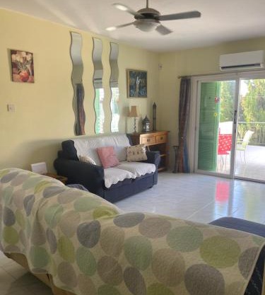 Pelagos Hill Apartment