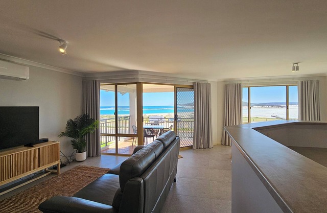 Pelican Shore Villa 3A- Kalbarri, WA