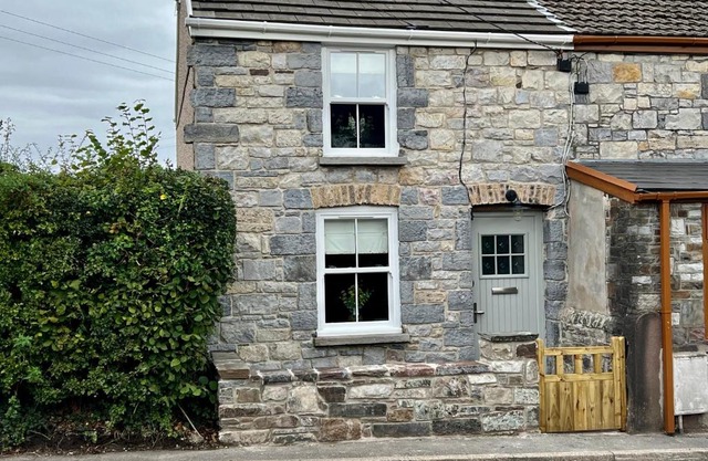 Penderyn Cottage Waterfall Country Brecon Beacons
