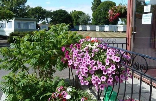 Penguin Luxury 6 berth caravan