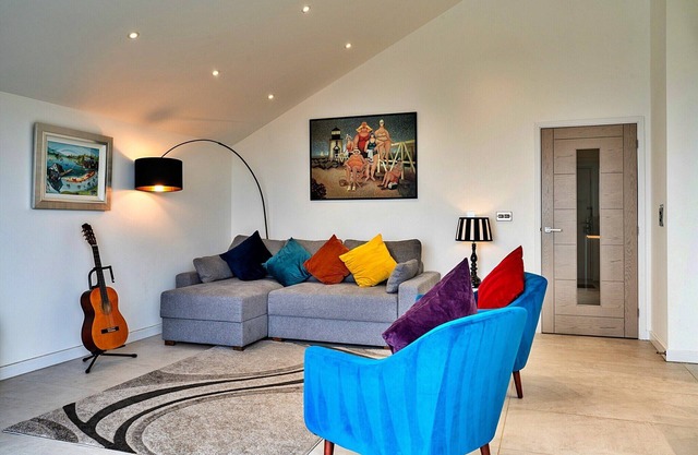 Penthouse apartment in Teignmouth, No Deposit