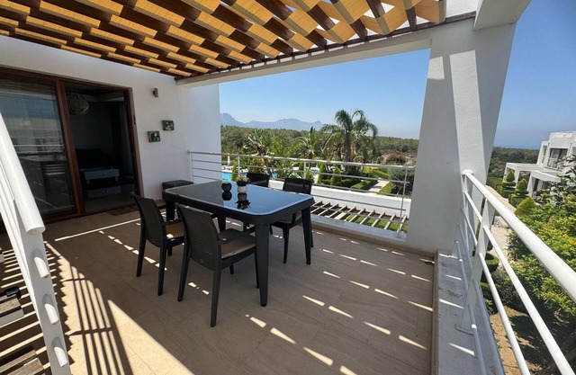 Penthouse Apartment with Stunning Sea and Mountain Views
