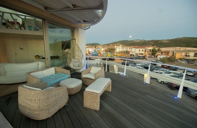 penthouse with sea view in a luxury beachfront villa in IsolaRossa
