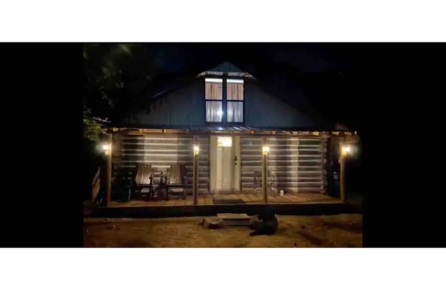 Peoria Hills Cabin.