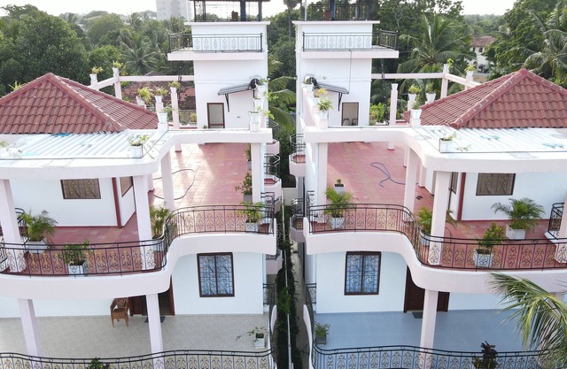Perched on the edge of the escarpment, experience Sri Lanka's Northern heritage.