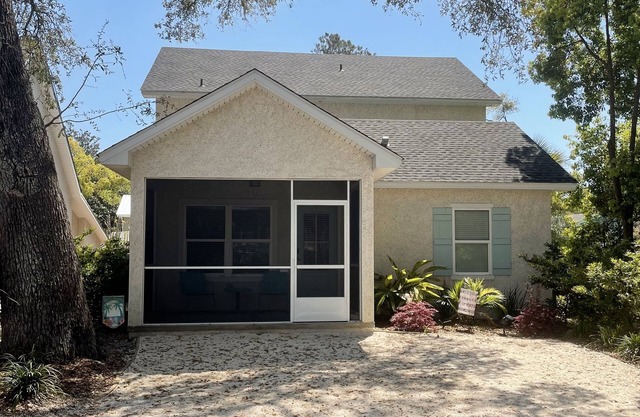 Perfect Cottage and Getaway, great location, and all 5 star ratings!