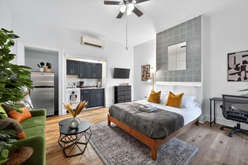 Perfect Cozy Studio in Center City with Fast WiFi