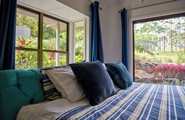 Perfect for 2 Couples: Two PRIVATE Homes w/Pool & Creek in the Byron Hinterland
