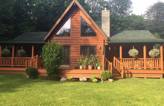 perfect getaway near sylvan beach! 2 night minimum