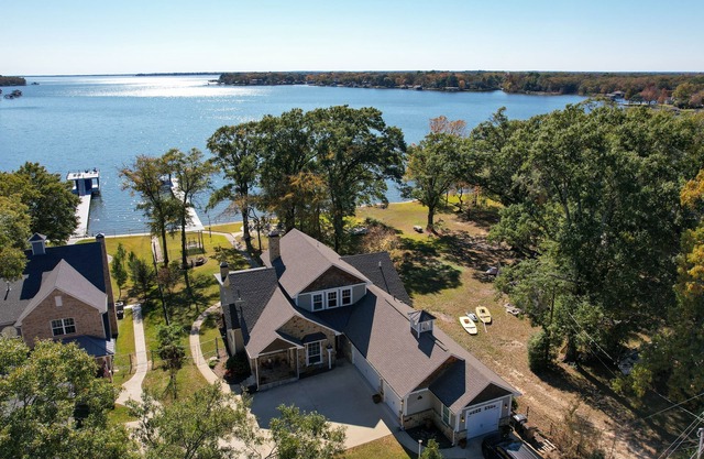 Perfect Lake Retreat - Escape to Relaxation and Fun Lake Living