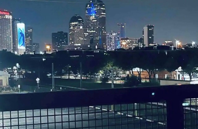 Perfect Location! Skyline View!nGym/Free Parking/Newly Renovated Pool