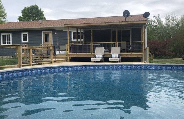 Perfect retreat for family and friends, private heated pool!