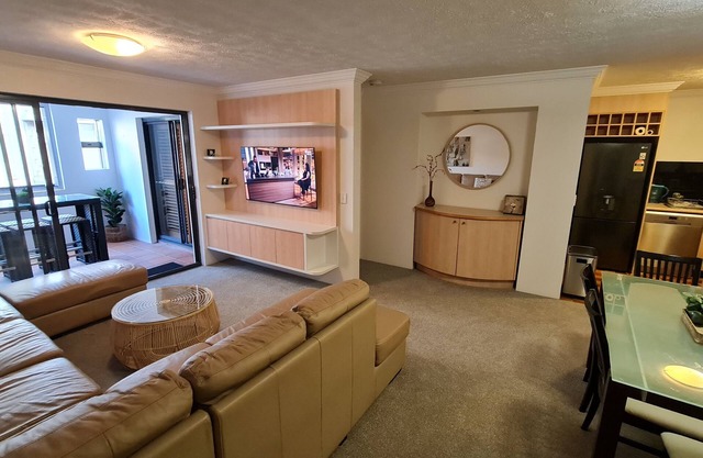 Perfectly Central 2 Bedroom Apartment & Office