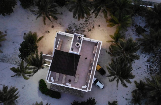 Permit- Beachfront Apartment (6 guests), Level 1