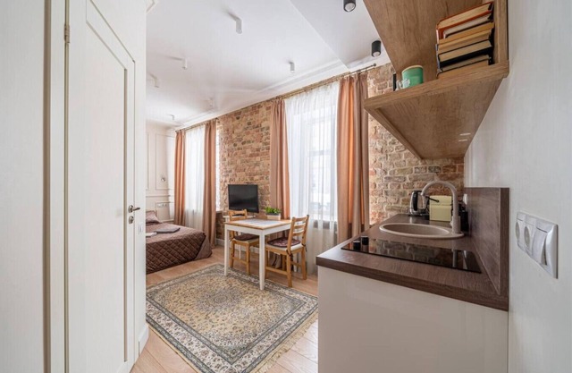 Pernavas loft-style residence with free parking