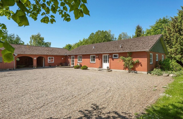 Pet friendly home in Branderup J