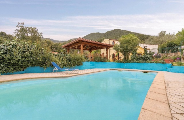 Pet friendly home in Orgosolo