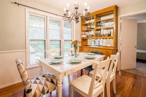 Pet-Friendly St Paul Home Fireplace and Office Area