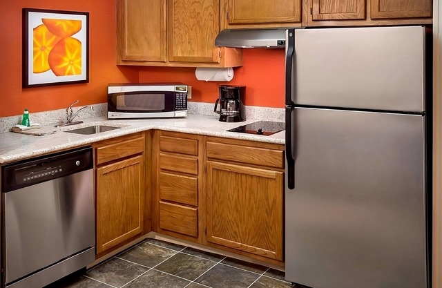 Pet-Friendly Unit Minutes from Allentown Art Museum w/Free Breakfast