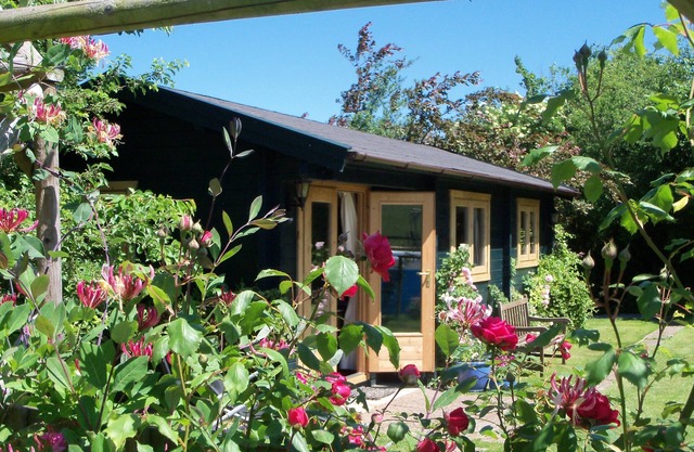 Pet Friendly - Walkers Paradise - South Facing