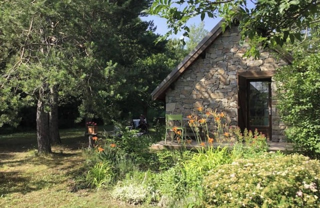 Petit Chalet Idéal Pour L'été Proche du lac